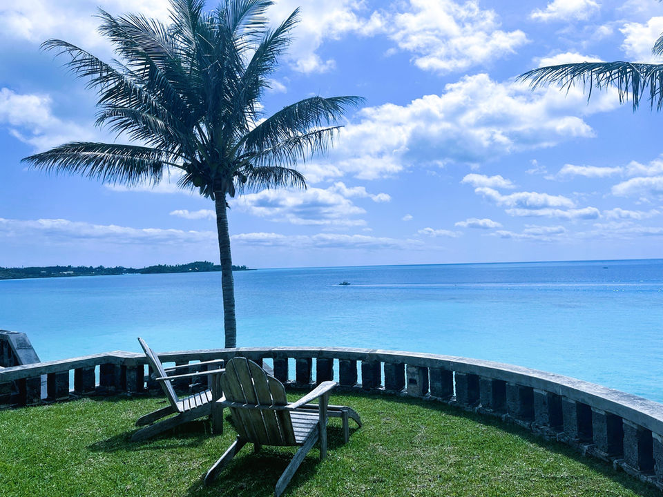 The views of Bermuda's turquoise waters from SeaView Luxury Vacation Rental. 