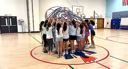 385853954_6979839508713586_4692738278363.avif