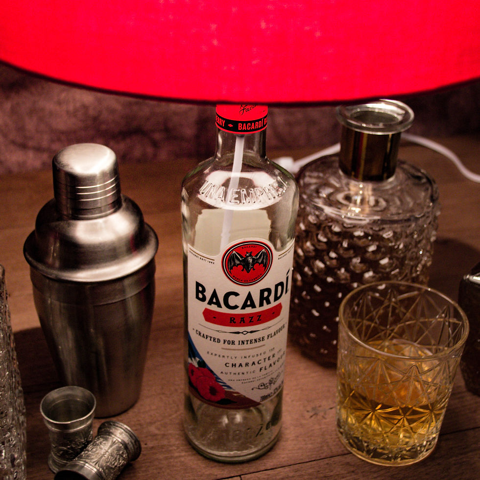 Miniaturbild: Bacardi Razz Lampe