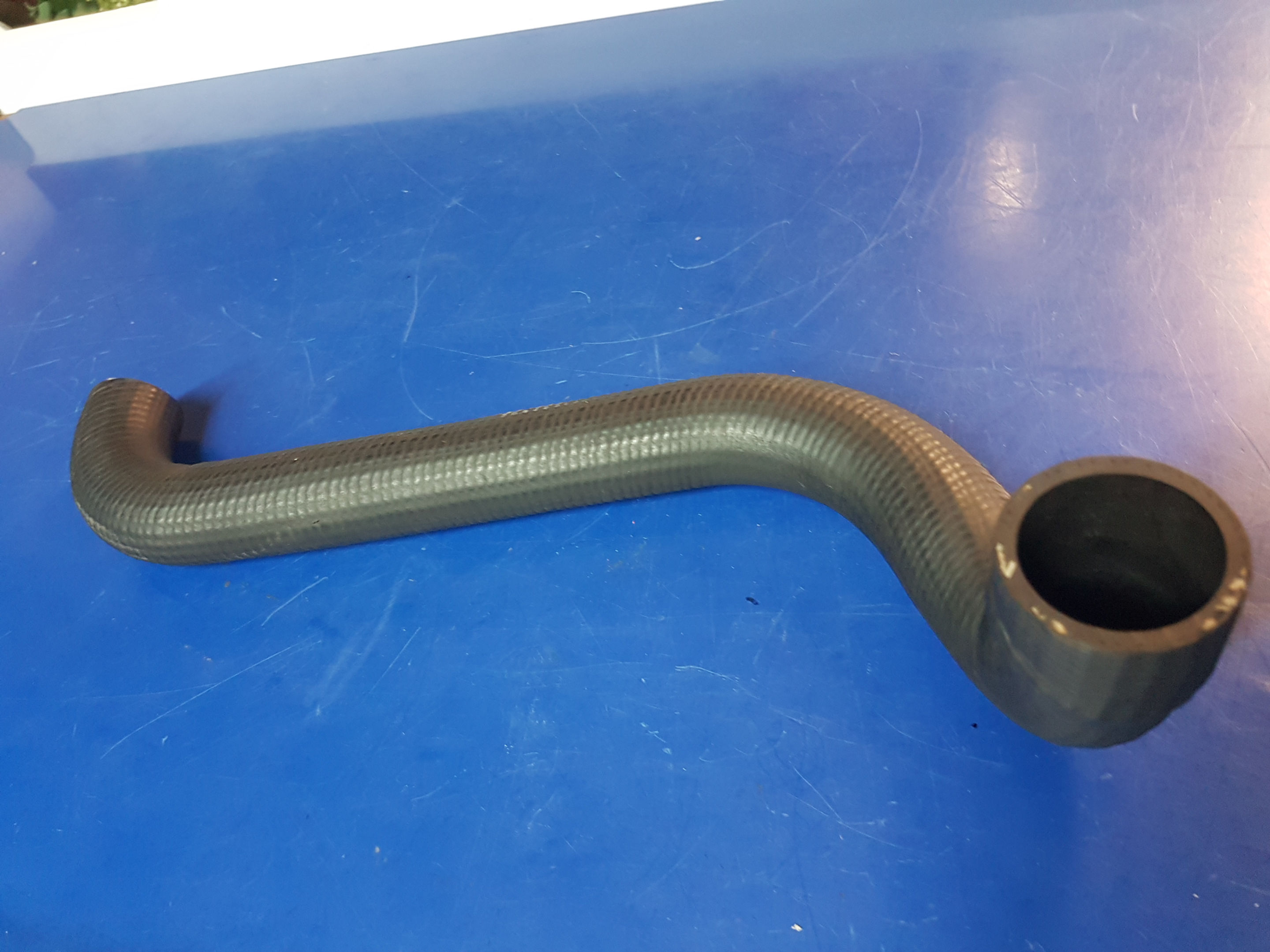 Mercedes M129 - M130 & W113 - Bottom radiator hose - 113 501 10 82, 1135011082 Left side