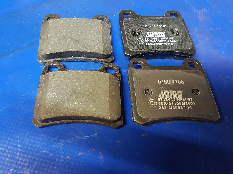 Mercedes W201 Rear Brake Pad Set Pt No: - 001 420 01 20, 0014200120