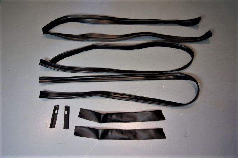 Mercedes W105 - W180 Sedan – Front guard seal set - 120 881 05 94 & 1208830791