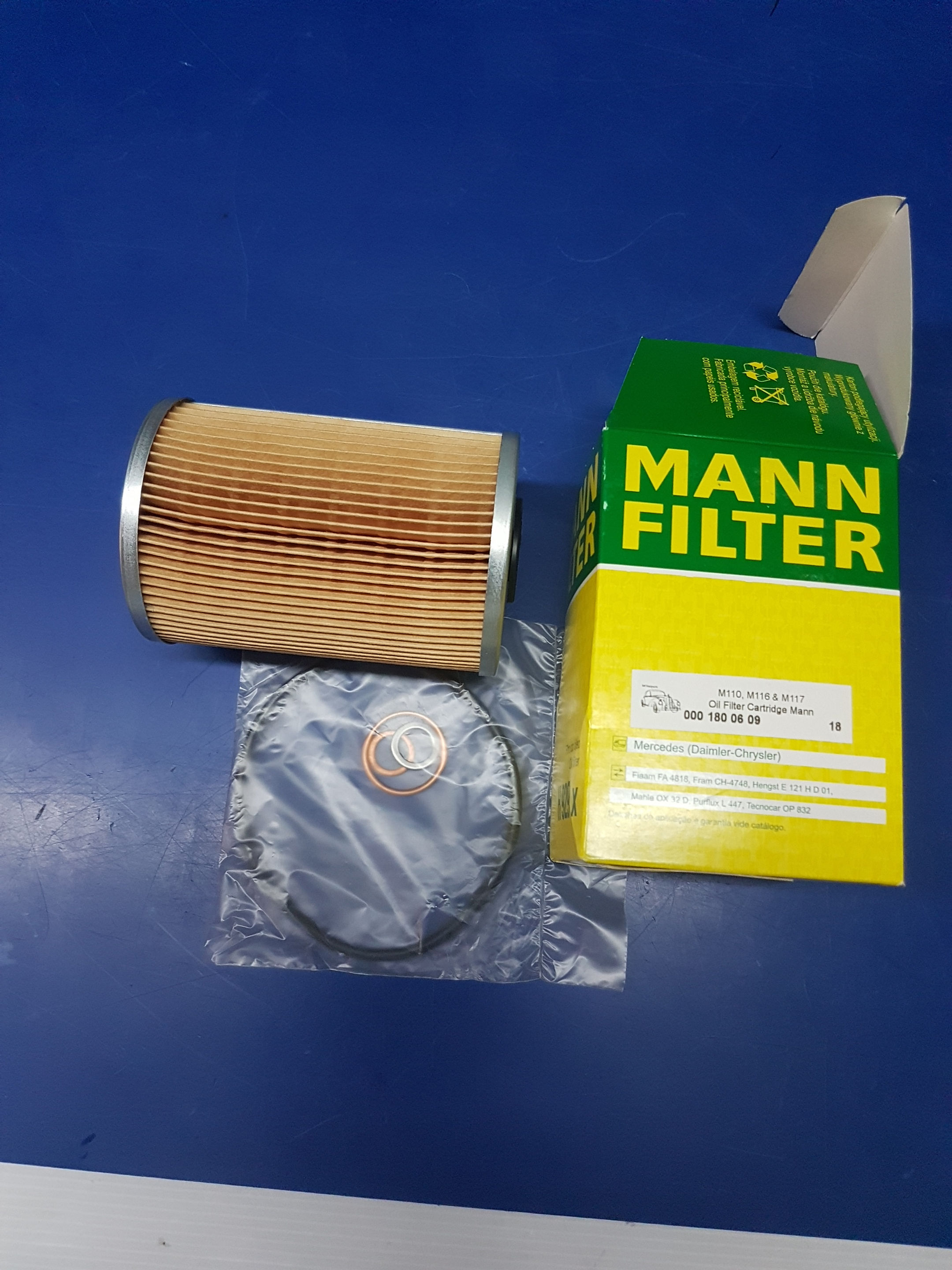 Mercedes M110, M116 & M117 Oil Filter Cartridge - 000 180 06 09, 0001800609