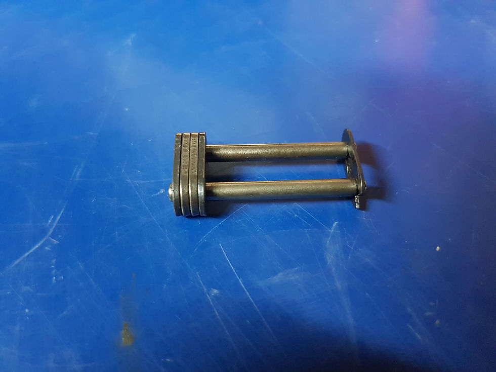 Mercedes UNIMOG SBU U1700 Winch drive chain link 2” - 435 997 00 98, 4359970098 Top view