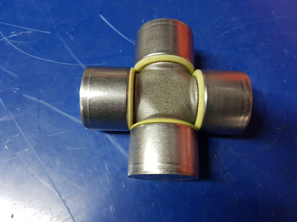 Mercedes UNIMOG SBU, U1700 Universal joint drive kit - 000 410 08 31, 0004100831 Front View