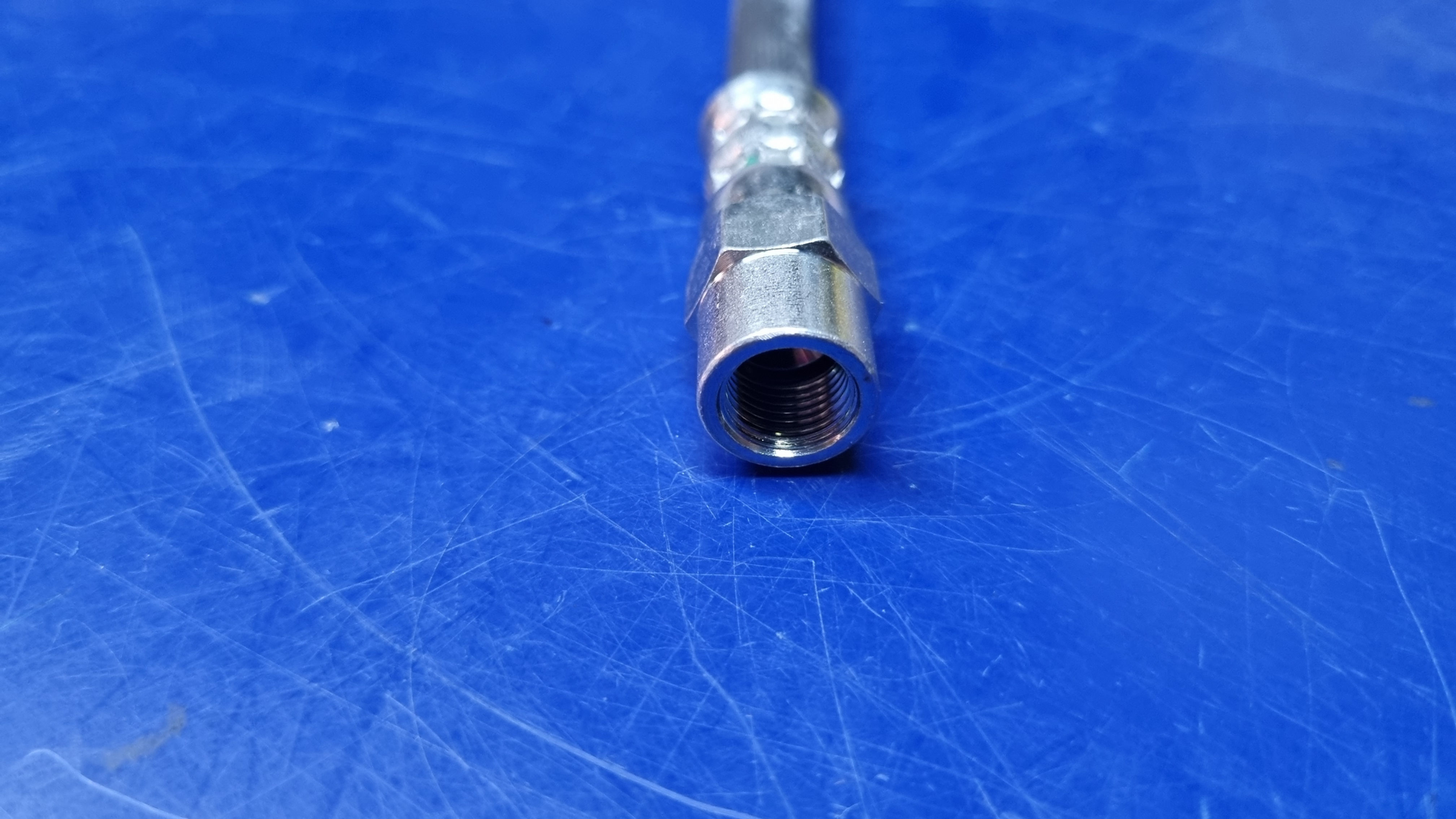 Mercedes W107, W114 - W123 Brake Hose rear - 305mm - 123 428 01 35, 1234280135 Female connection