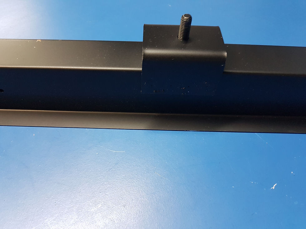 Mercedes W108 - W112 Rear Floor Cross Member - 110 610 02 16, 1106100216 Close up of mounting point