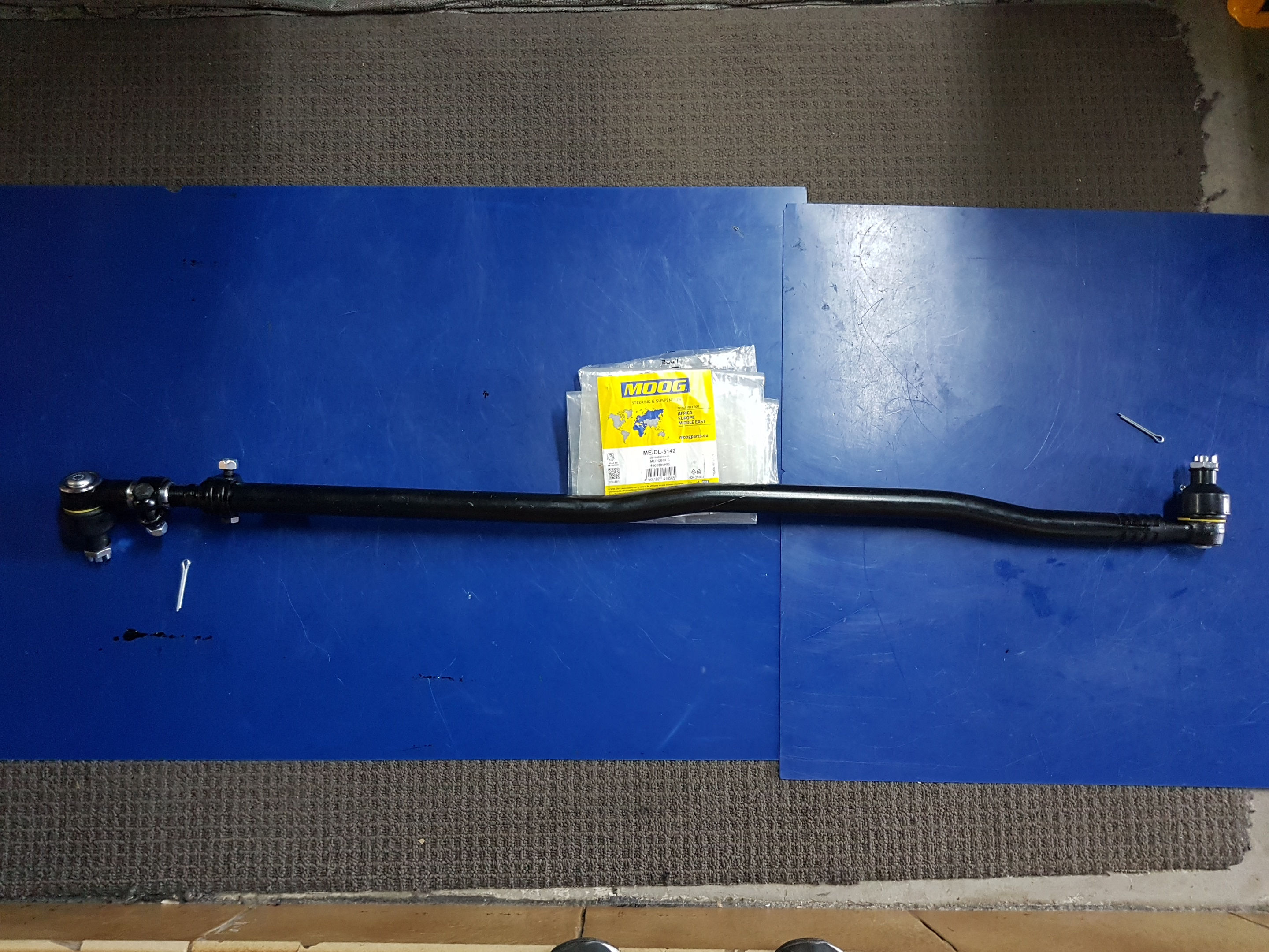 Mercedes W460 – W463 Steering tie rod (rear of axle) - 460 330 17 03, 4603301703 Top view