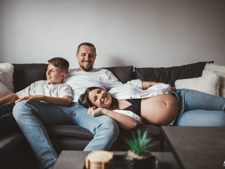 Photographe Grossesse & Famille à St Quentin Fallavier et Isère