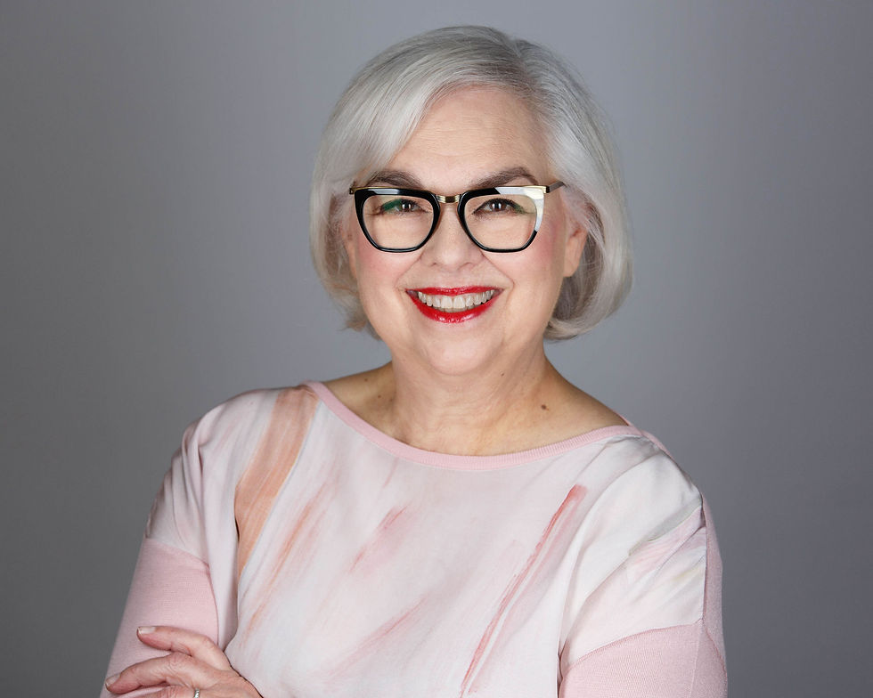 Dr. Carolyn Friend headshot