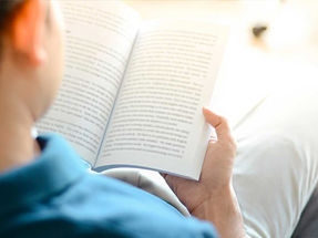 Como saber se um livro está adequado para a faixa etária e maturidade de seu filho.