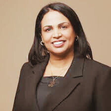 صورة الكاتب: حنان الصانع