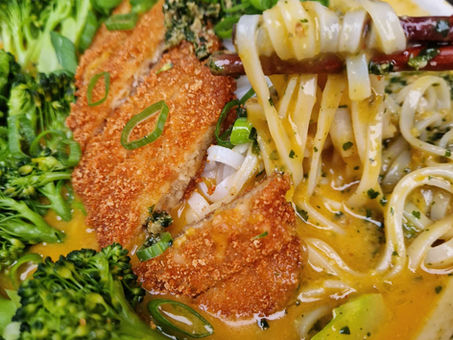 HET PUMPASOPPA MED NUDLAR & GREMOLATA