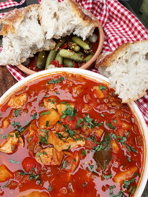 VEGANSK PAPRIKAS KRUMPLI (RÖKIG, UNGERSK SOPPA)