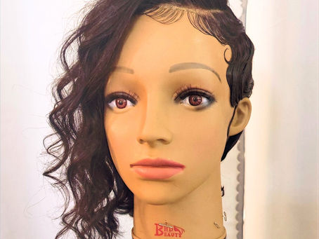 Finger wave hairstyles are trending again