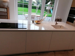 De la chaleur dans le blanc, Ligne épurée