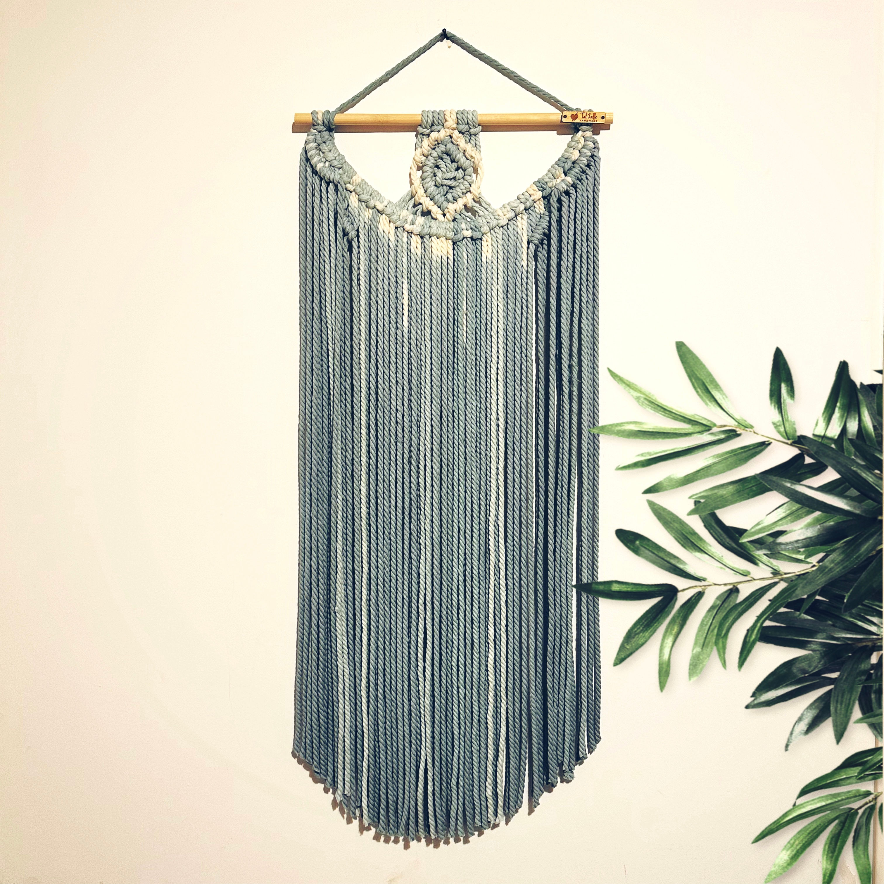 מקרמה קטן- צביעה ידנית בגוונים כחולים