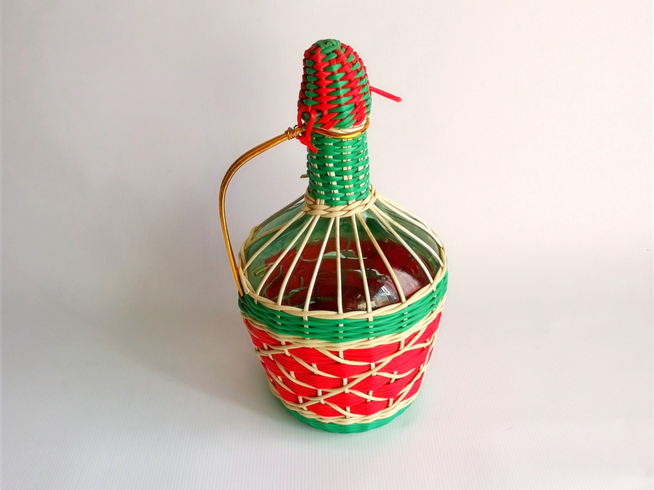 Jolie bouteille déco en scoubidous (2/3)