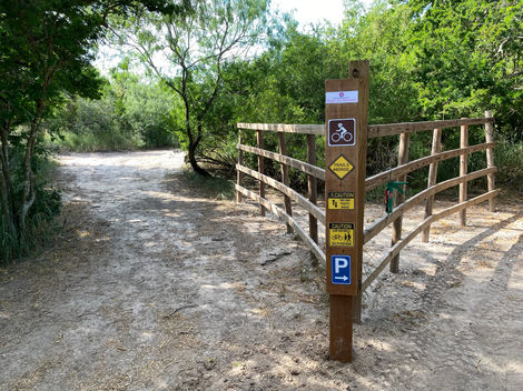 Pedro Benavides County Park
Clarke Design