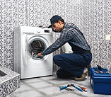 Washer-Repair-near-me-washing-mashine-is-leaked-working-man-plumber-the-help-home-service-wisconsin