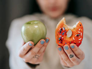 WHY Can’t I Stop Eating That? Understanding Cravings & 5 Tips to Control Them