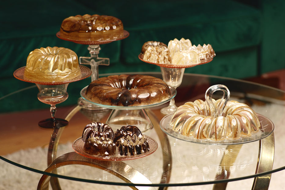 Ambrosia and viatica display