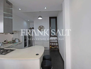 Converted Town House In Zebbug