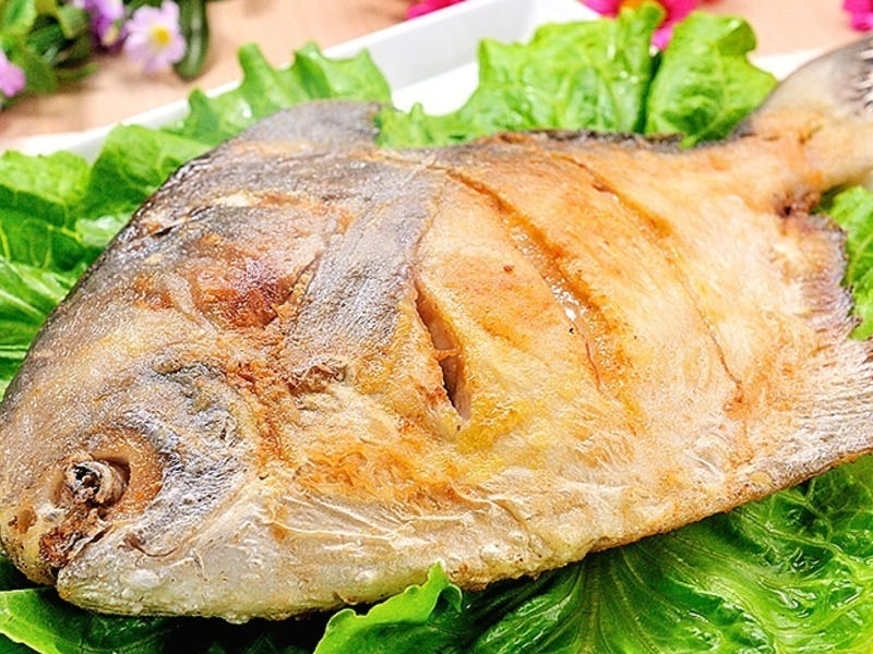 Thumbnail: 白鲳 White Pomfret /pcs (500g-600g)