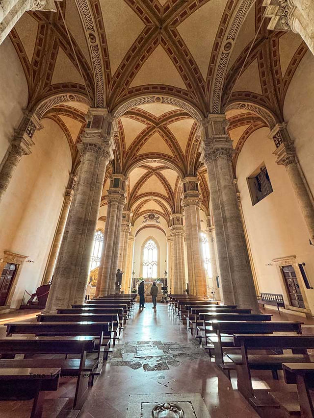 MONTEPULCIANO, ITALIA - LOCURI DE VIZITAT, ACTVITATI SI OBIECTIVE TURISTICE