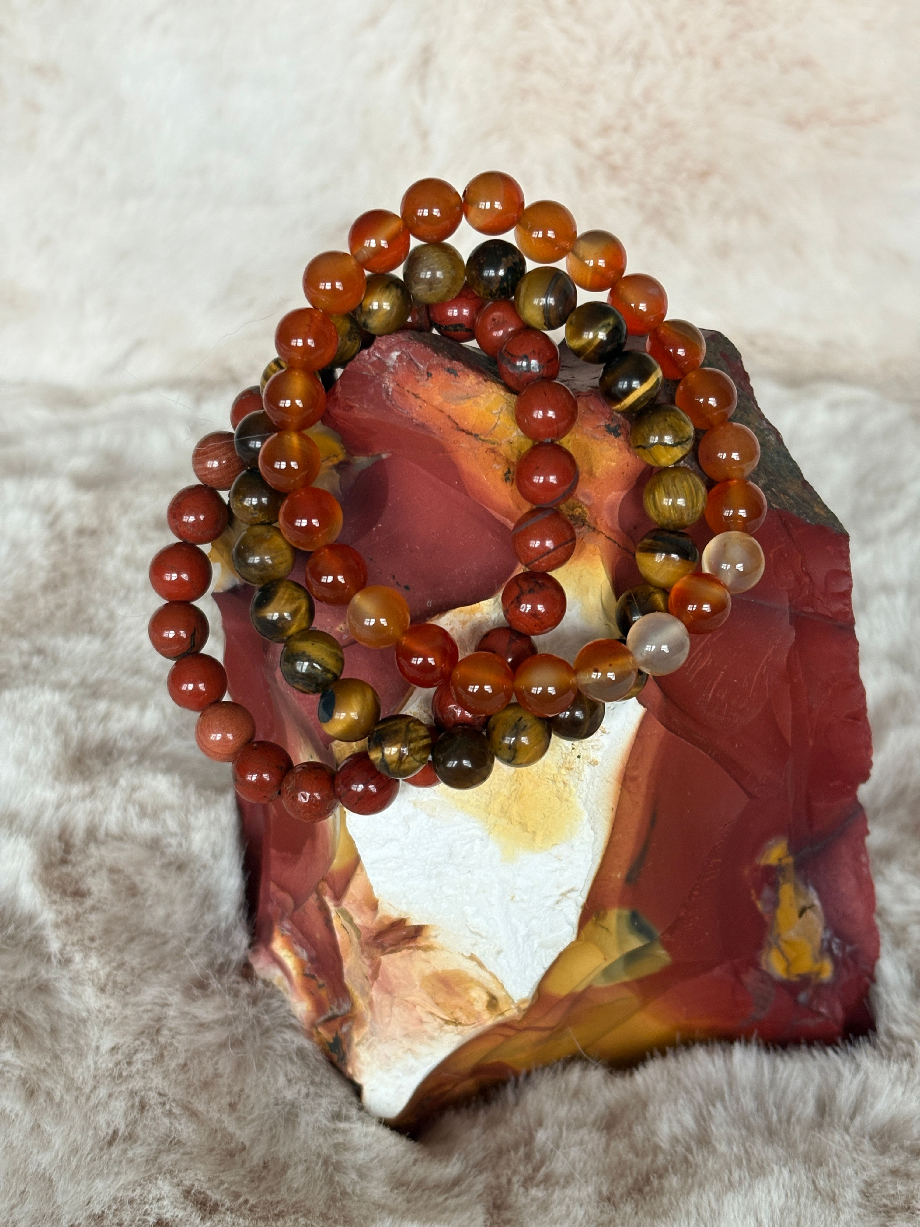 Krachtig vooruit armbandenset tijgeroog, carneool en jaspis rood - Gearshift Trainingen & Healingen