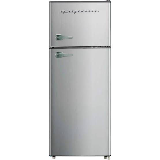Frigidaire 7.5CF Refrigerator in Platinum