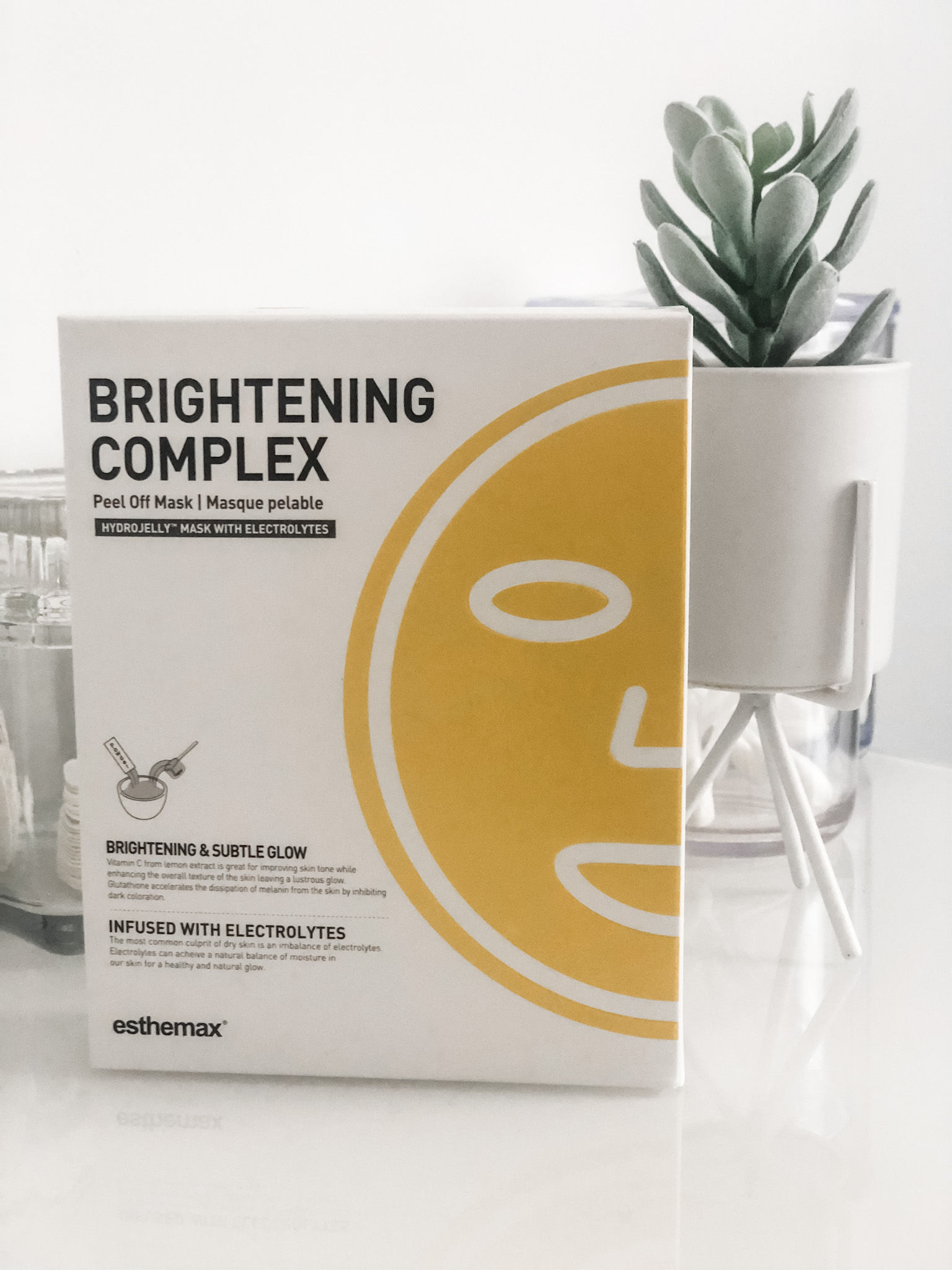 BRIGHTENING COMPLEX