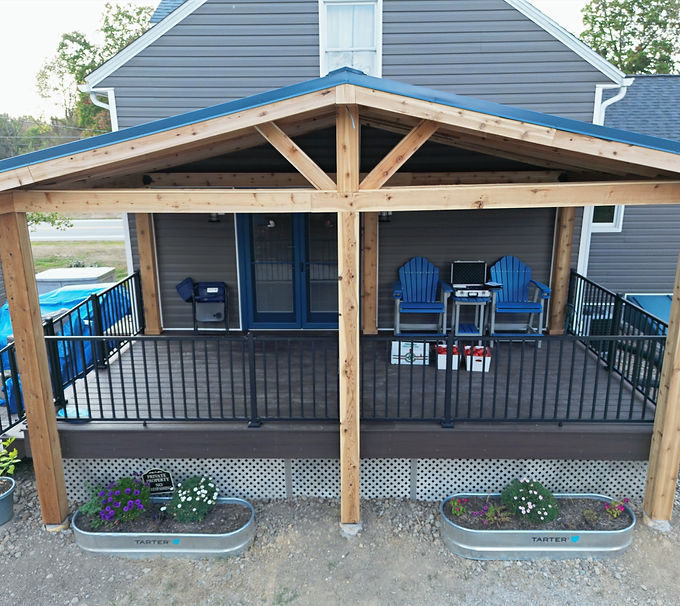 DR whole front porch GOOD _edited.jpg