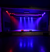 Salle de spectacle pour répétition d'artistes à la baronne des arts, charoles