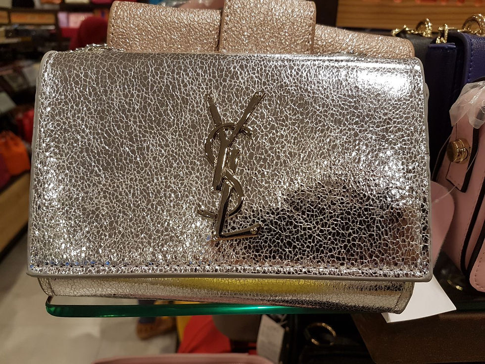 Thumbnail: Medium Kate Chain Bag by YSL