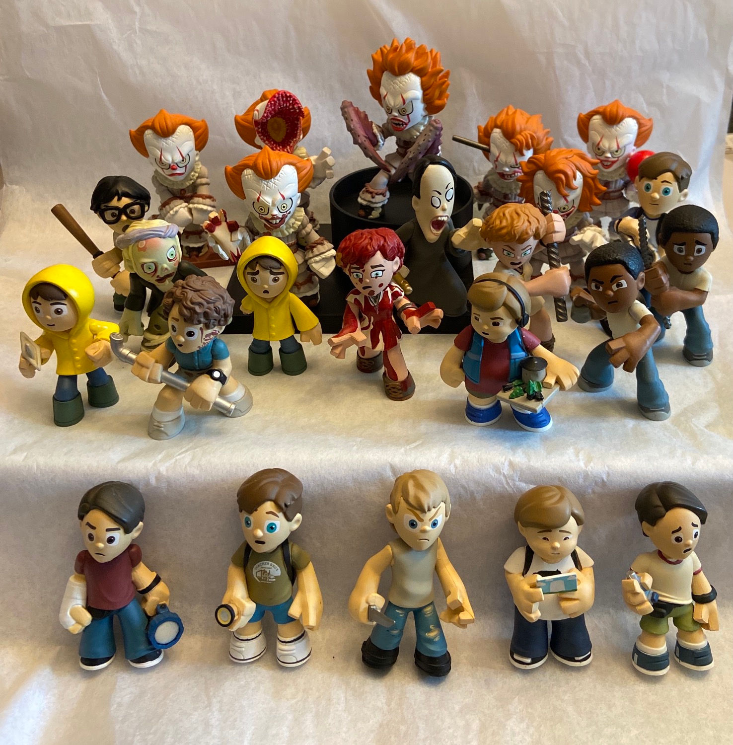 Pennywise IT series 1 complete set