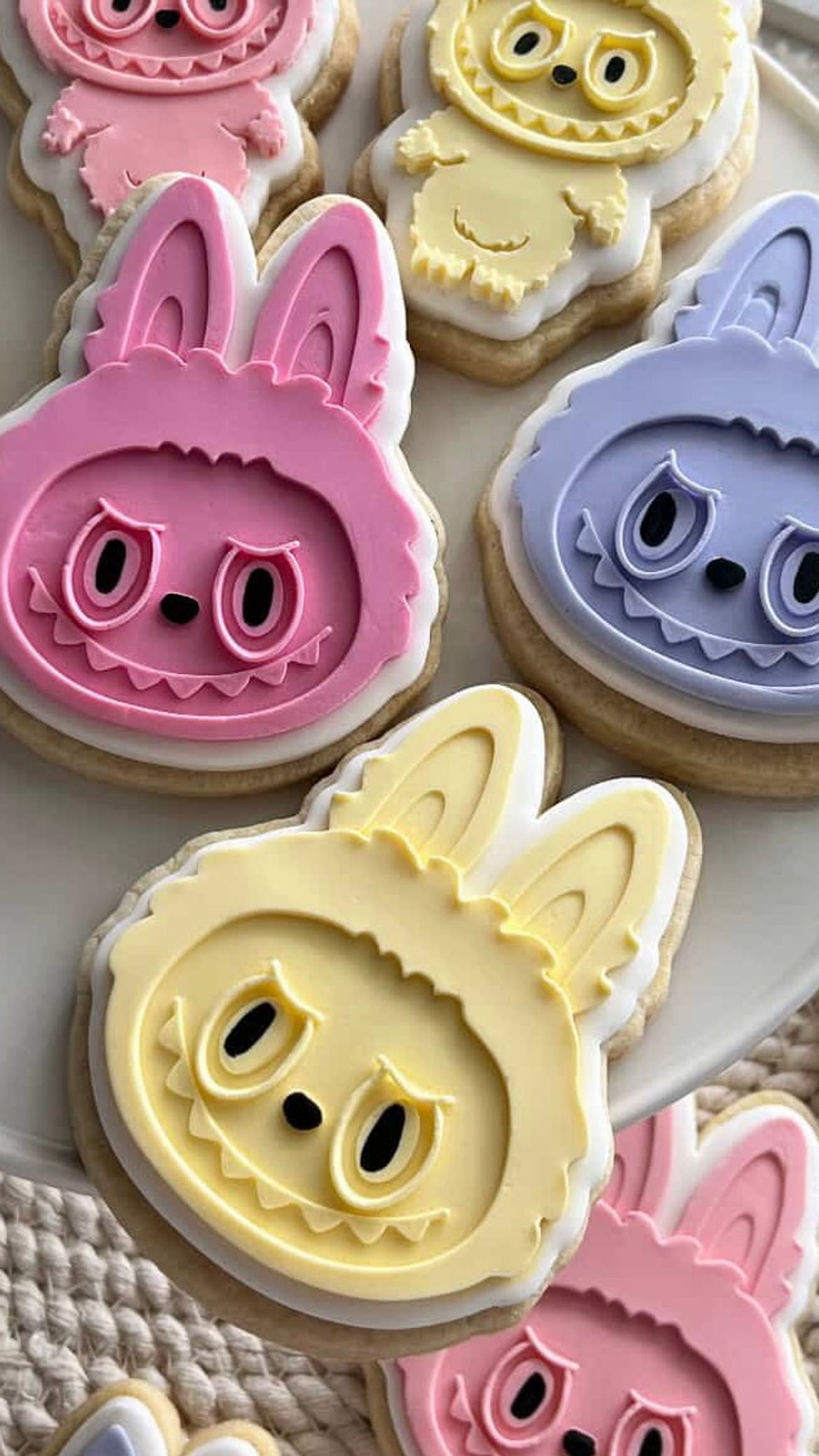 Little mischief monster face - embosser and cutter