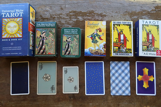 Rider Waite Smith tarot deck: which version?