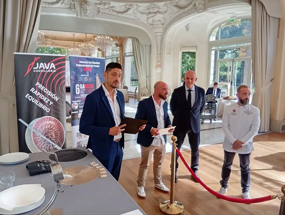 El nazareno y Cuchillo de Oro, Fco. Javier Torres compite en Badajoz por un puesto en la semifinal del Campeonato de España