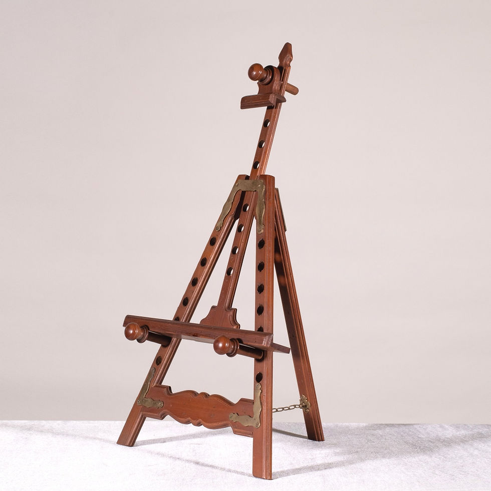 Miniatura: Caballete de pintura sobre mesa
