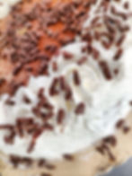 Tarta de chocolate, moca y caramelo