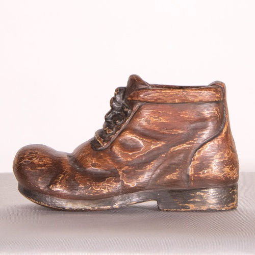 Miniatura: Bota vieja policromada