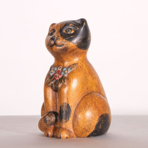 Miniatura: Gato flores talladas