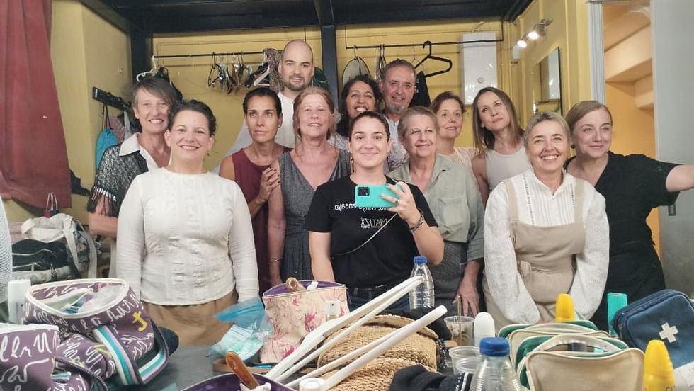 Actuar, enseñar y emocionar. Así es Matiz Teatro