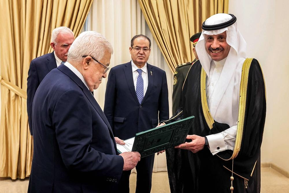 President Mahmoud Abbas met with Saudi Ambassador Nayef bin Bandar Al Sudairi in Amman, expressing gratitude for Saudi Arabia's ongoing support of Palestine and its leadership in advocating for Palestinian rights.