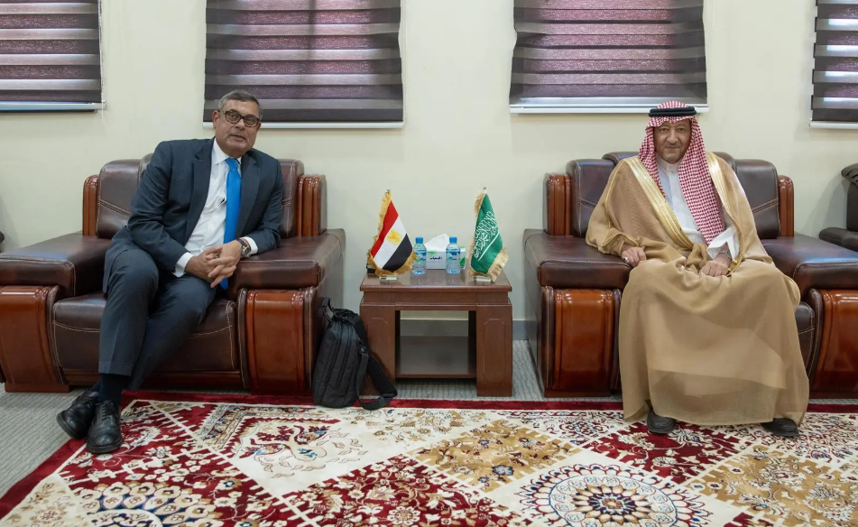 Saudi Vice Minister of Foreign Affairs, Eng. Waleed bin Abdulkarim El-Khereiji, and Egyptian Deputy Minister of Foreign Affairs, Ambassador Abu Bakr Mohamed Hanafi, met in Nouakchott on the sidelines of the third consultative meeting on Sudan’s peace efforts.