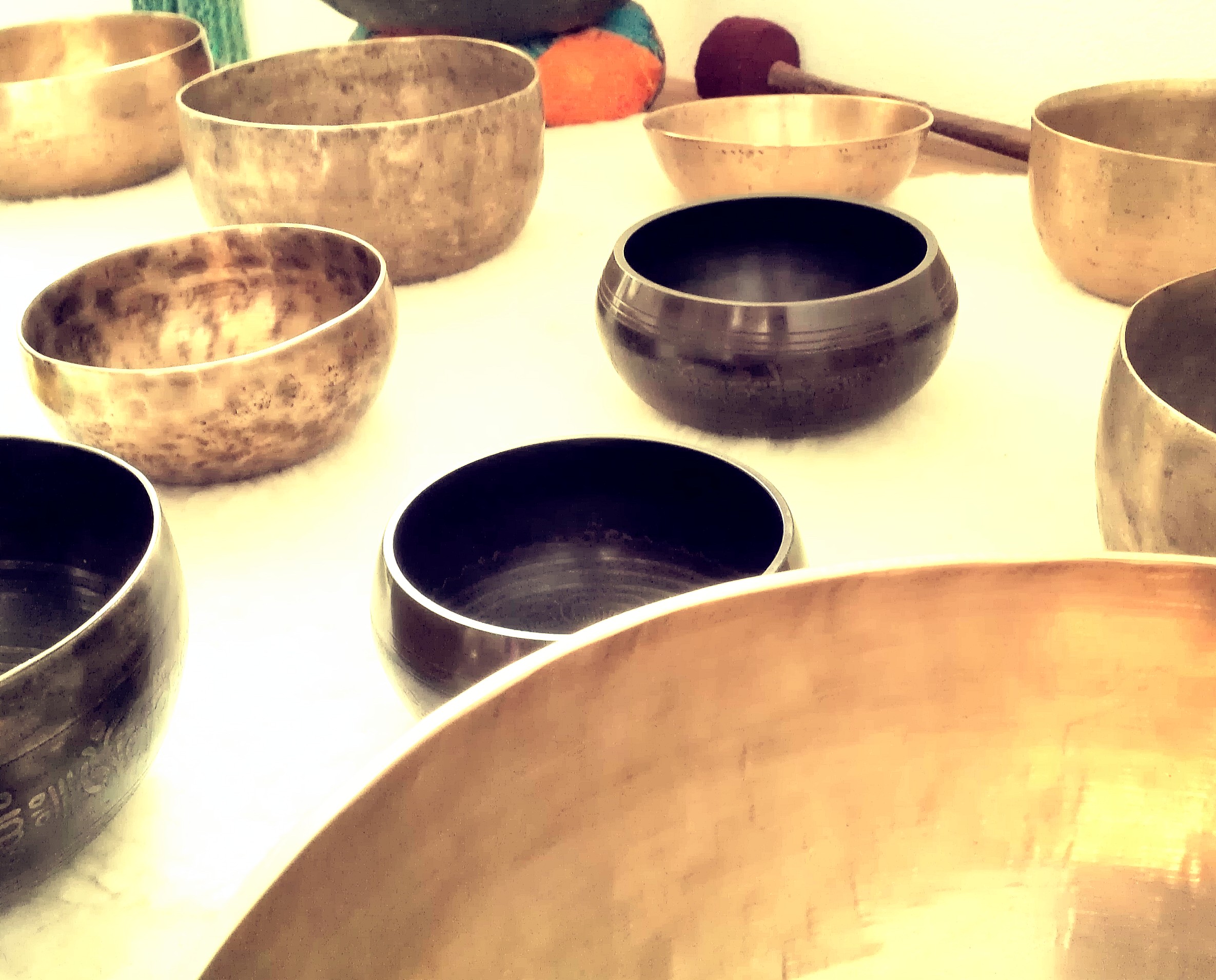 Singing Bowl (Mochdre)