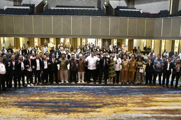 Menteri PKP Maruarar Sirait mengapresiasi kontribusi ASPRUMNAS dan mengajak seluruh pengembang menjaga kualitas pembangunan demi keberhasilan Program 3 Juta Rumah.