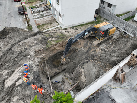 Solución con Abrazaderas Hermetica para fuga en Colector Sanitario de 36”