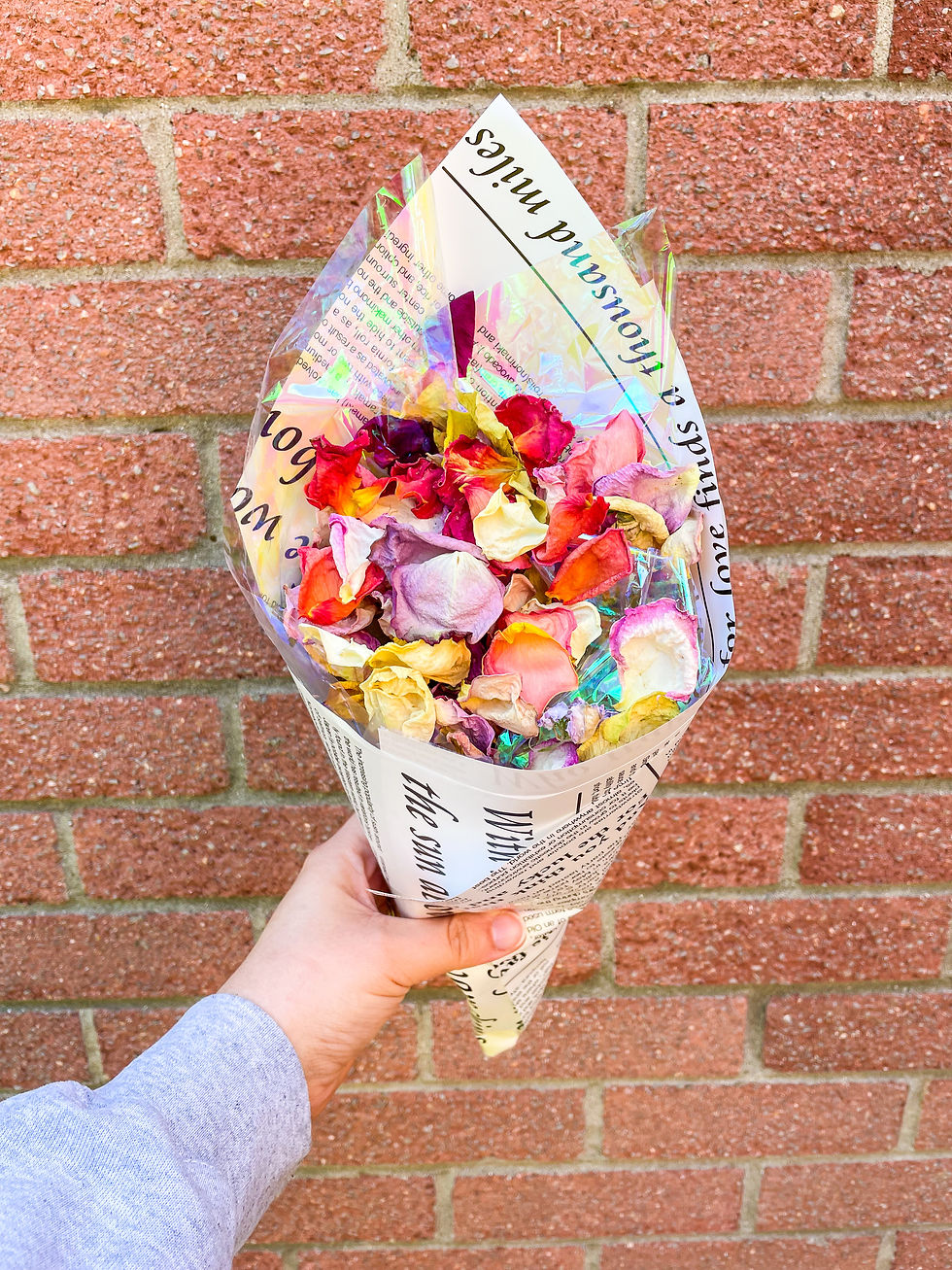Thumbnail: Lush Blooms Petal Confetti